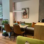 Cloud9 Bllok Area Appartement Tirana