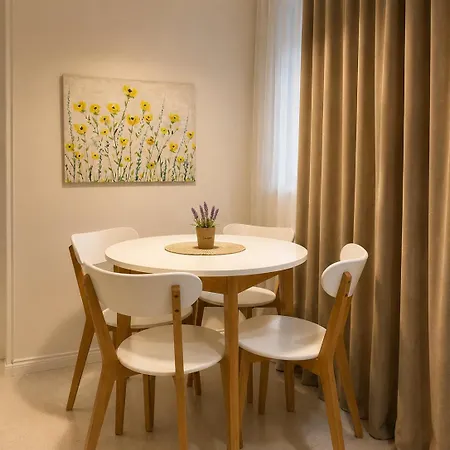 Cloud9 Bllok Area דירה טיראנה
